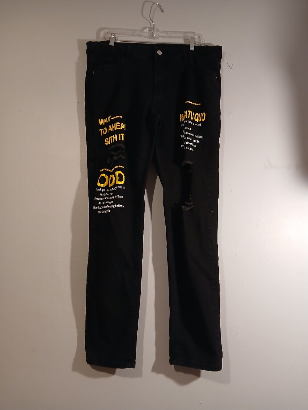 SHEIN Black Distressed Jeans with Yellow Graphic Prints. Size 36X31